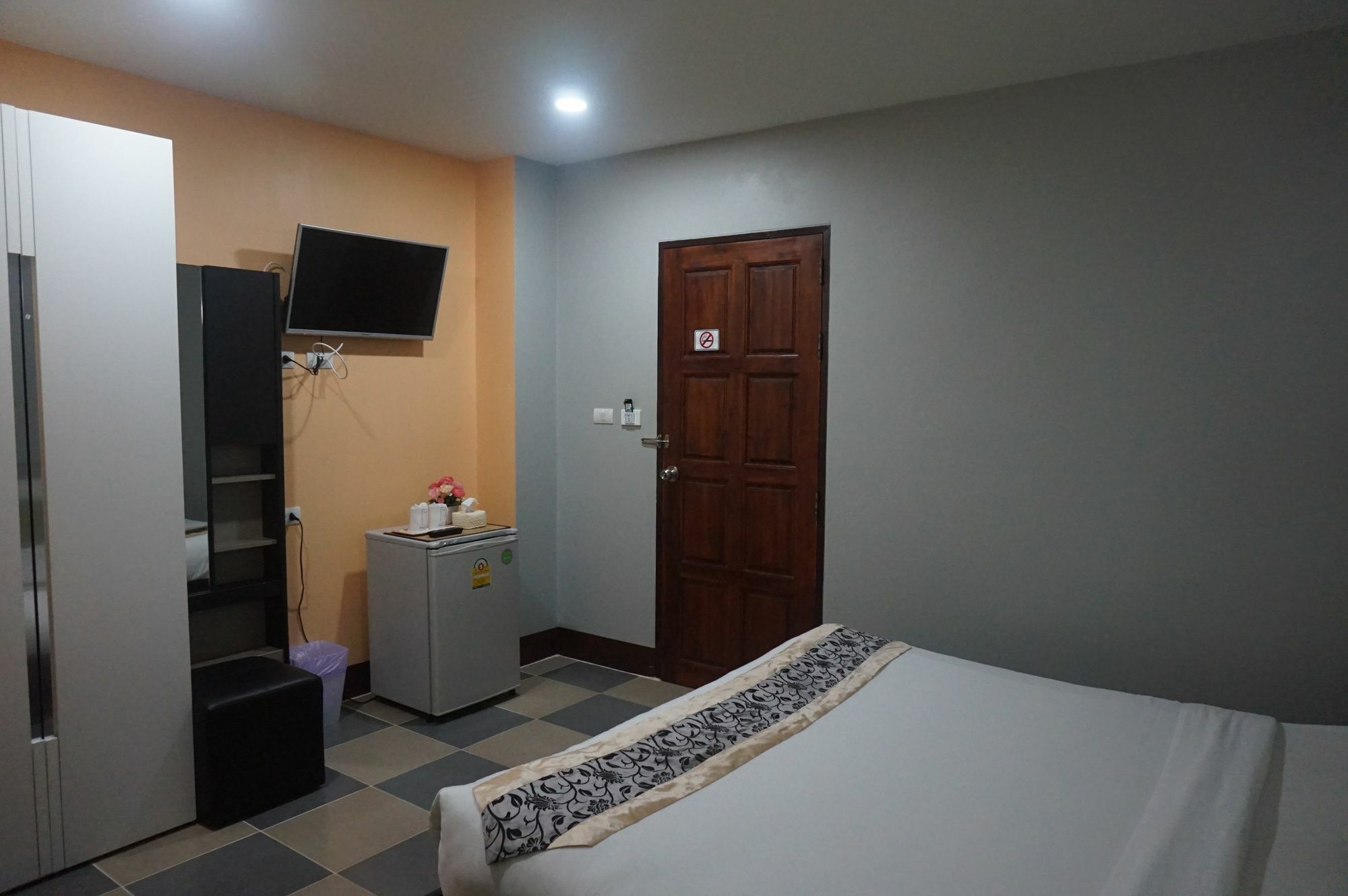 Nasa Mansion Apartamento Phuket Exterior foto