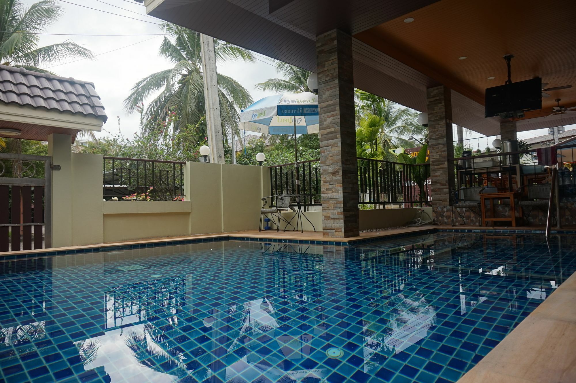 Nasa Mansion Apartamento Phuket Exterior foto